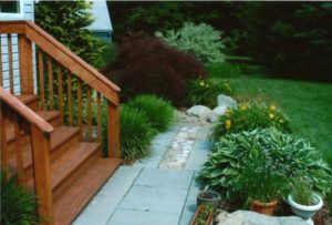 Informal Flagstone walk with landscaping - Ardmore, PA